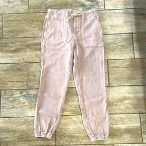 American Eagle Blush Pink Denim Jogger Size 2 R